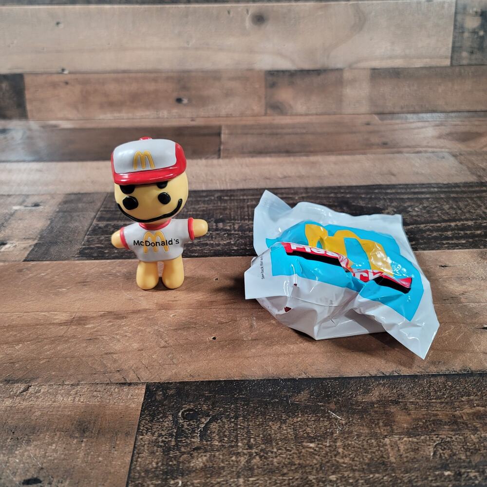 McDonalds Cactus Plant Flea Market Adult Happy Meal Cactus Buddy And Sealed Toy